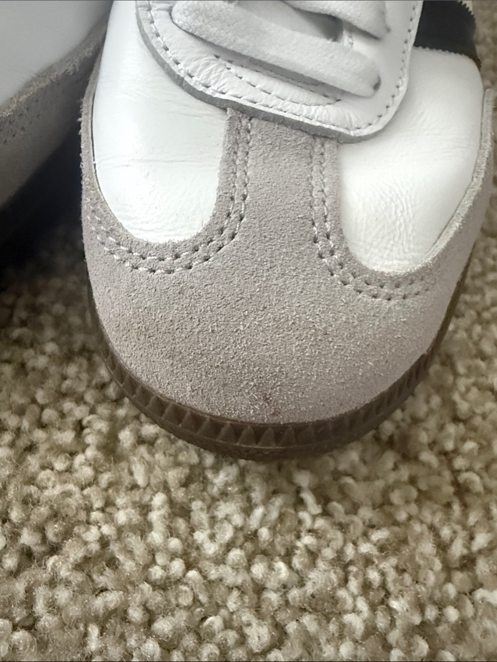 Classic Men's White and Black Sambas - Picture 6 of 6